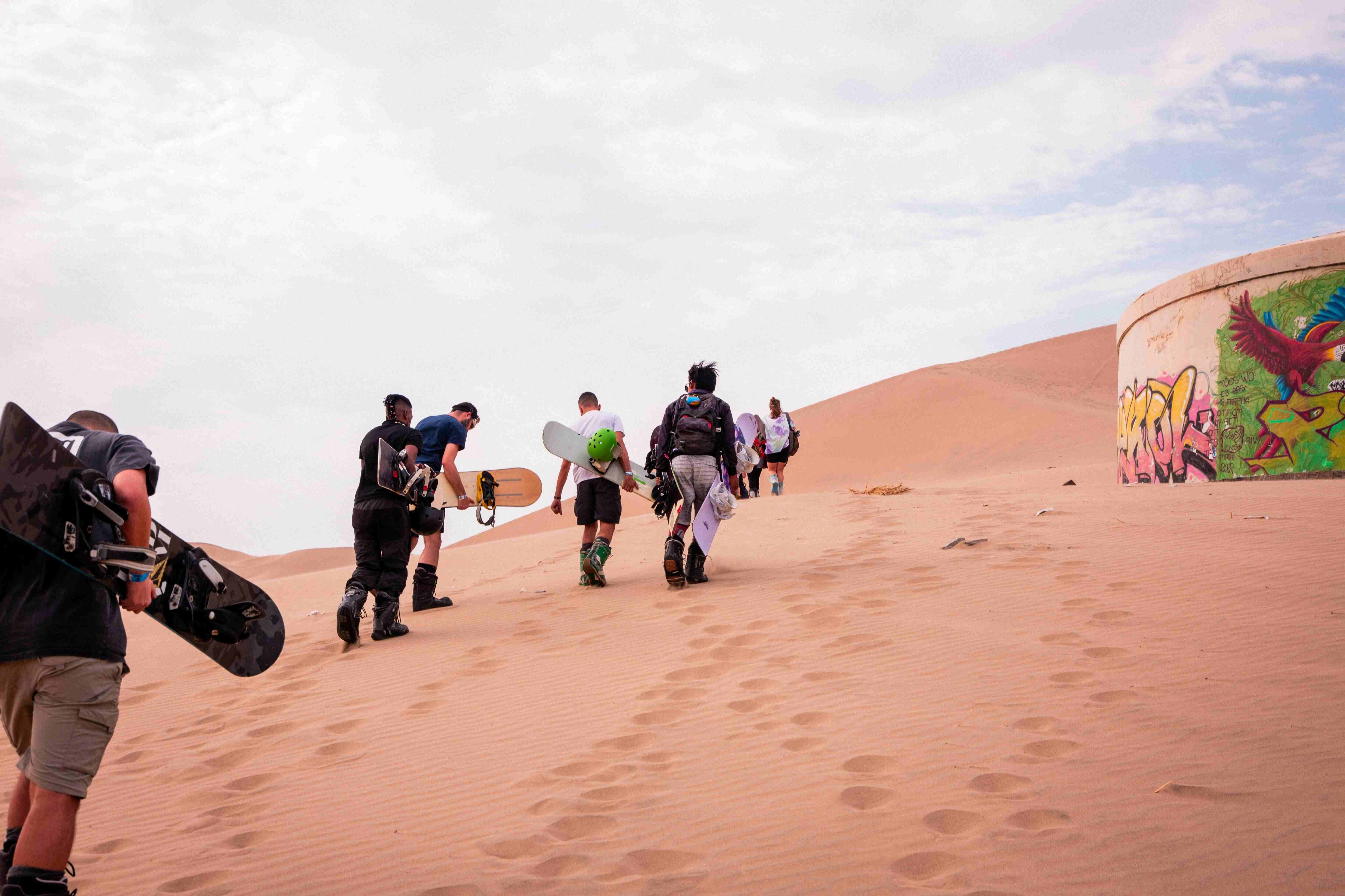 Sandboarding in Timlaline